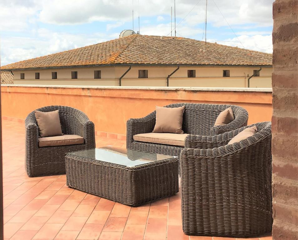 A seating area at Emilia's Home