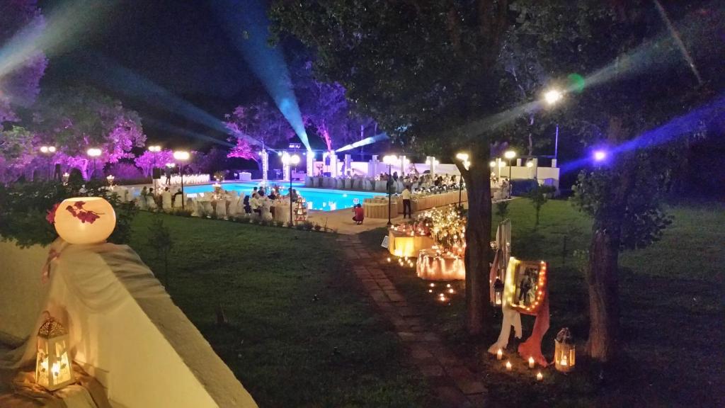 Bazén v ubytování Amalia Hotel Olympia nebo v jeho okolí