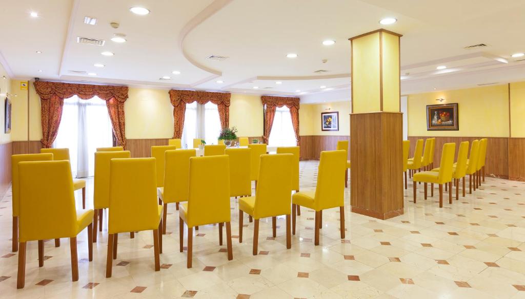 Agora Juan de Austria - Resim 24