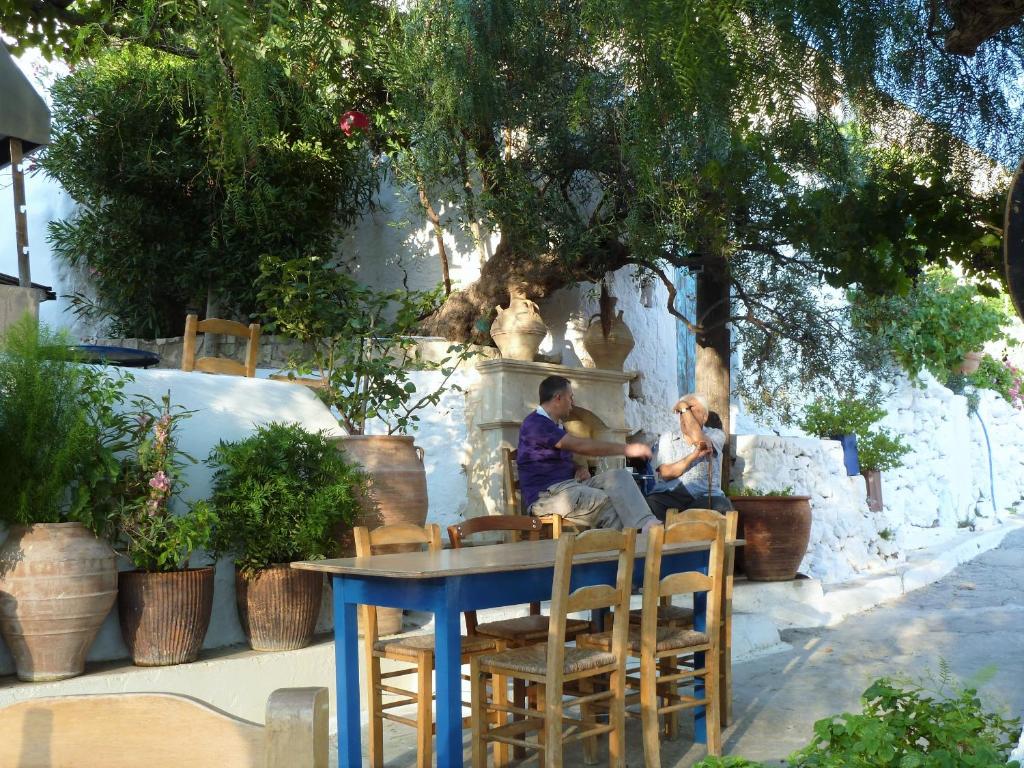 Vonkajšia záhrada v ubytovaní Seaside Home Crete - Dream Oceanfront Getaway