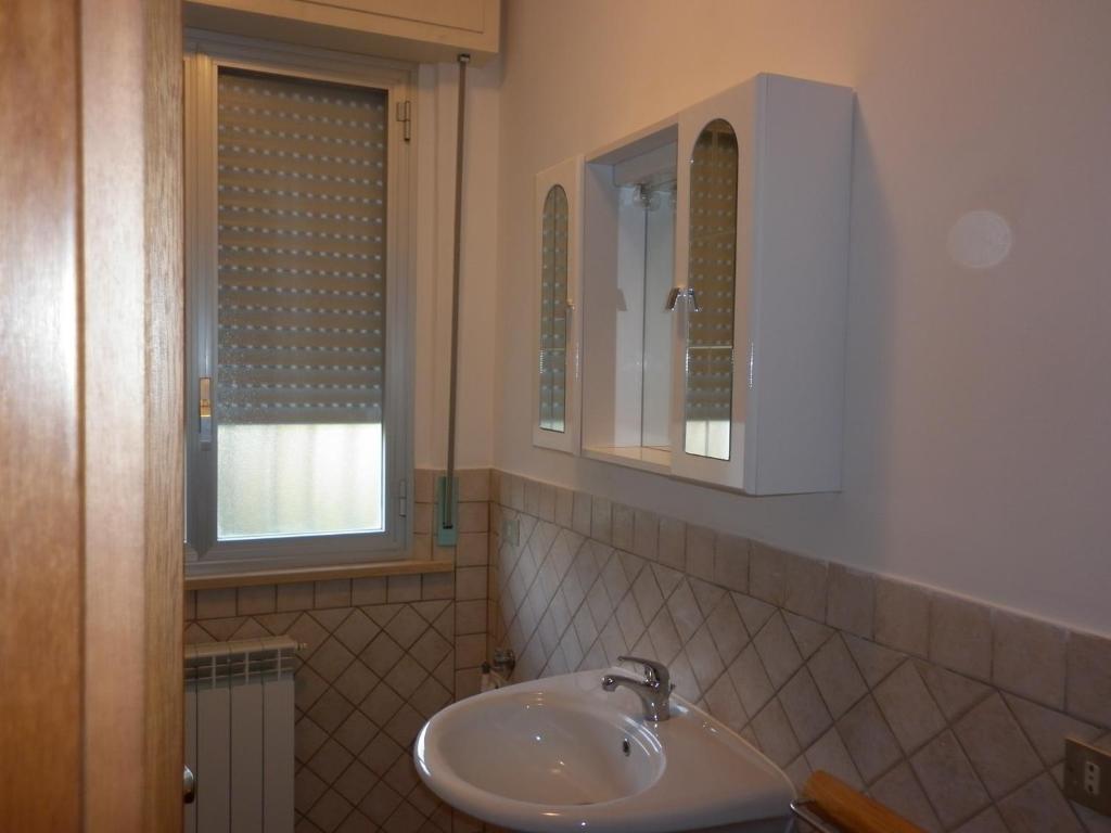 A bathroom at Villa Jolanda