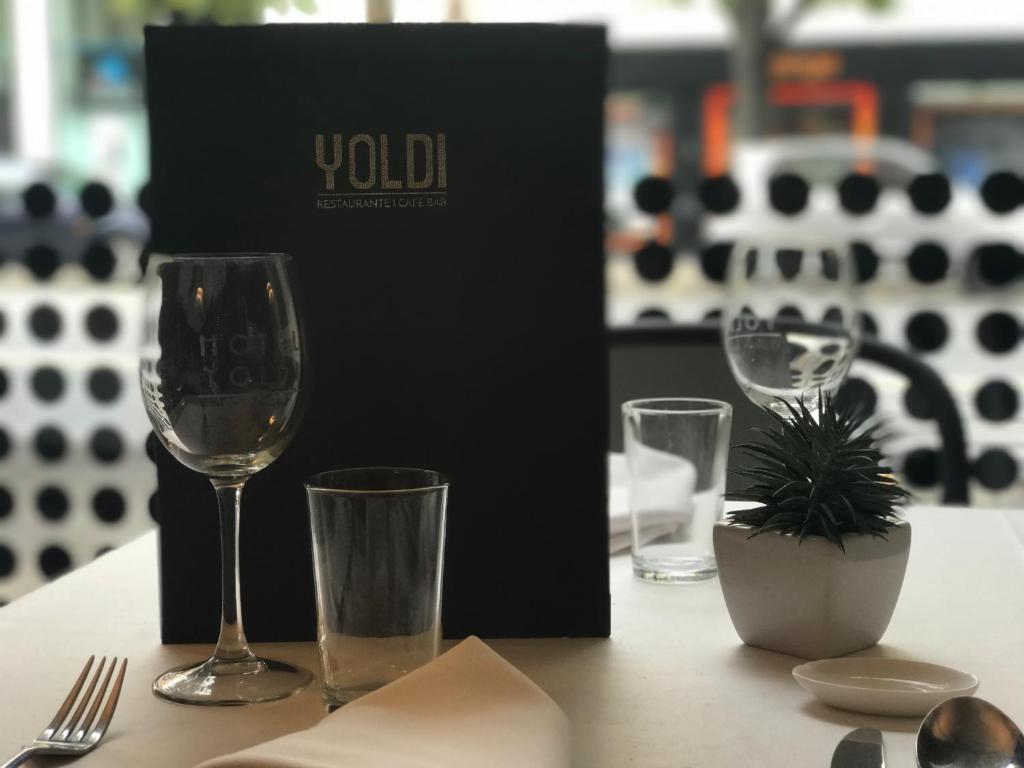 Nápoje v ubytování Hotel Yoldi