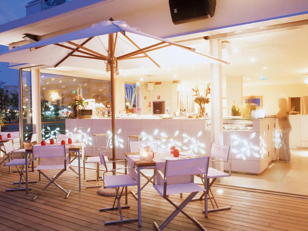 Restaurace v ubytování Vistamare Suite