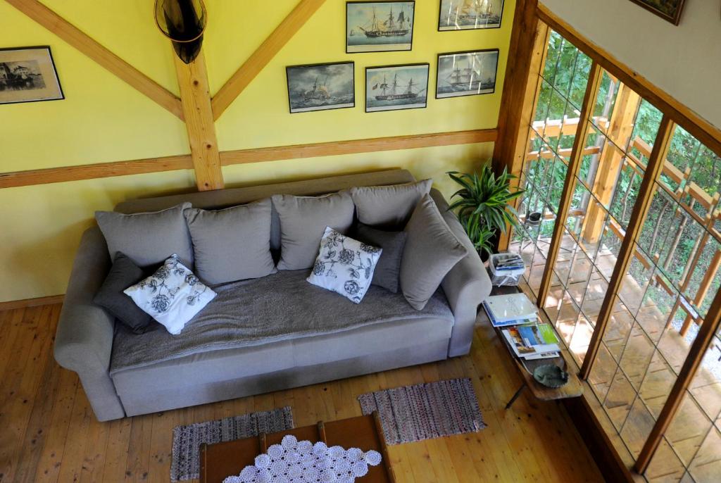 Posezení v ubytování Treehouse Resnice -Mrežnica
