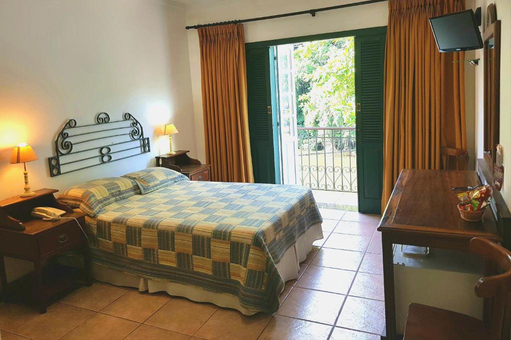 Casa do Manequinho Hotel e Restaurante - Habitación Doble Con Balcón