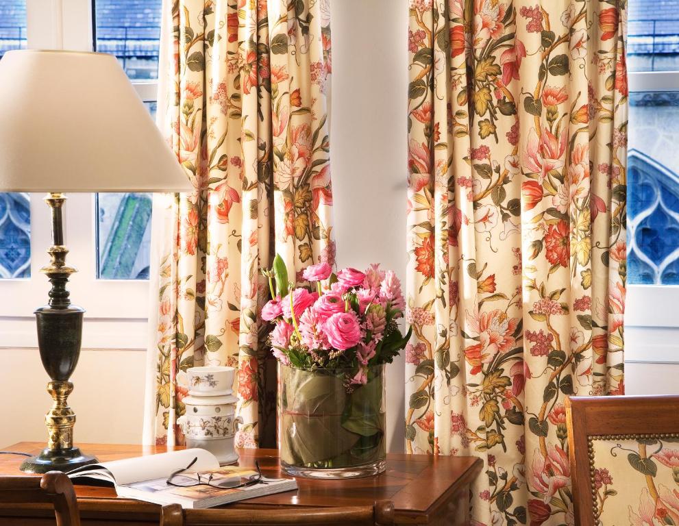 Relais Du Louvre - Resim 22