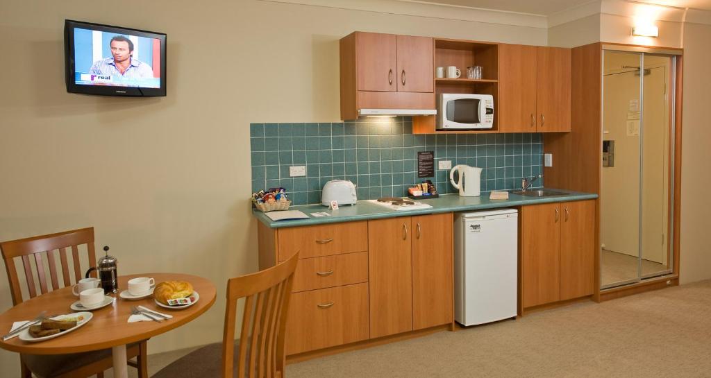 Kuchyň nebo kuchyňský kout v ubytování 175 Hotel Westmead