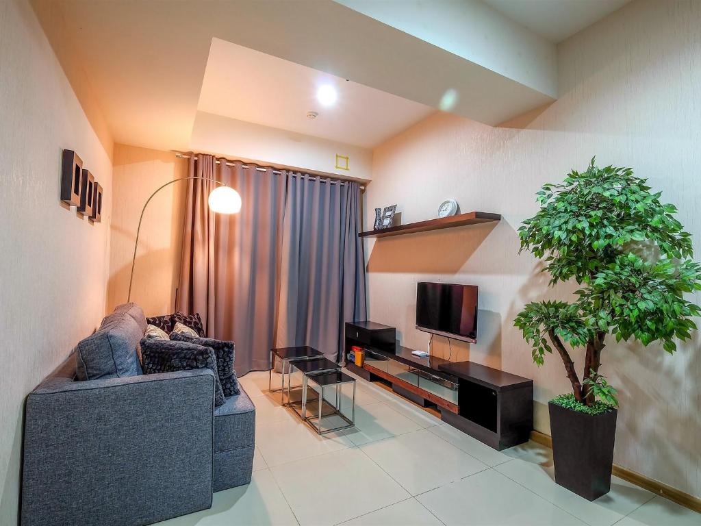 1BR Apartment at Casa Grande Residence near Kota Kasablanka By Travelio - Departamento