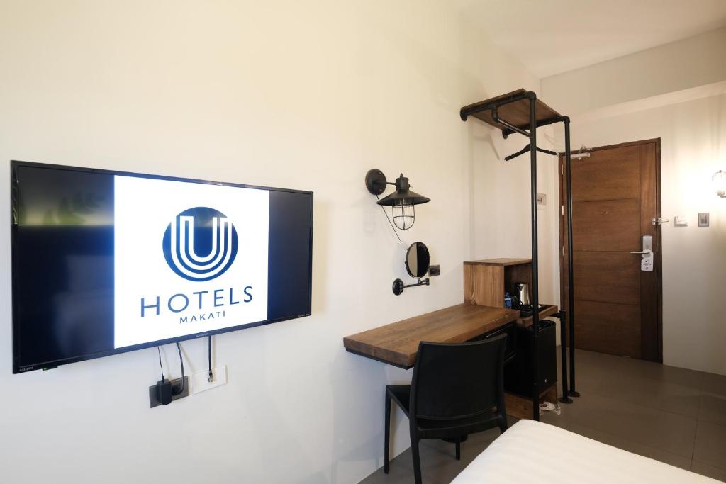 TV a/nebo společenská místnost v ubytování U Hotels Makati