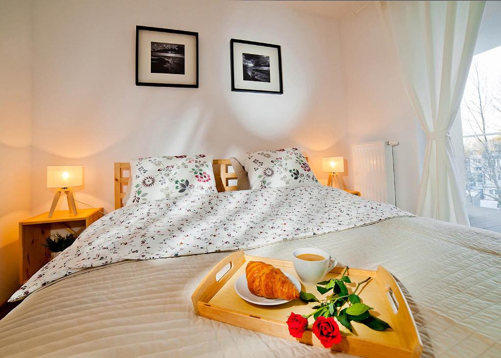 Posteľ alebo postele v izbe v ubytovaní Aqua Holiday Apartments Beach#Pool#Sauna no limit