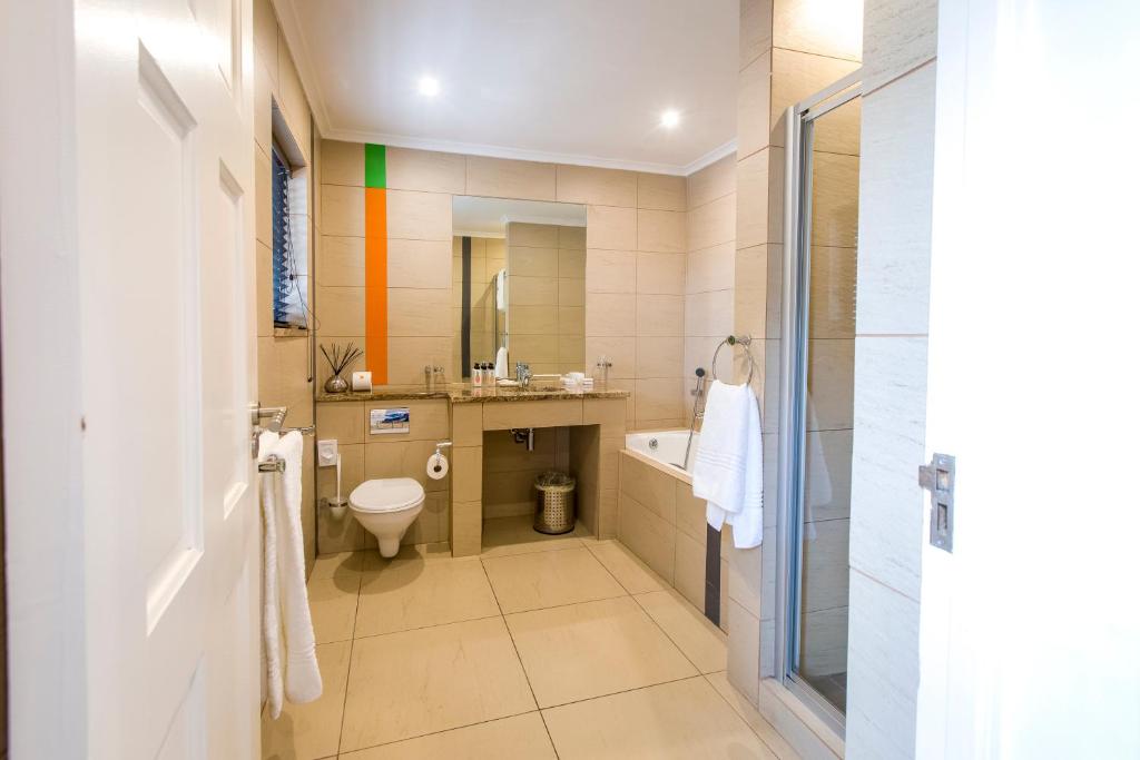 Orange Inn Knysna - Image 15