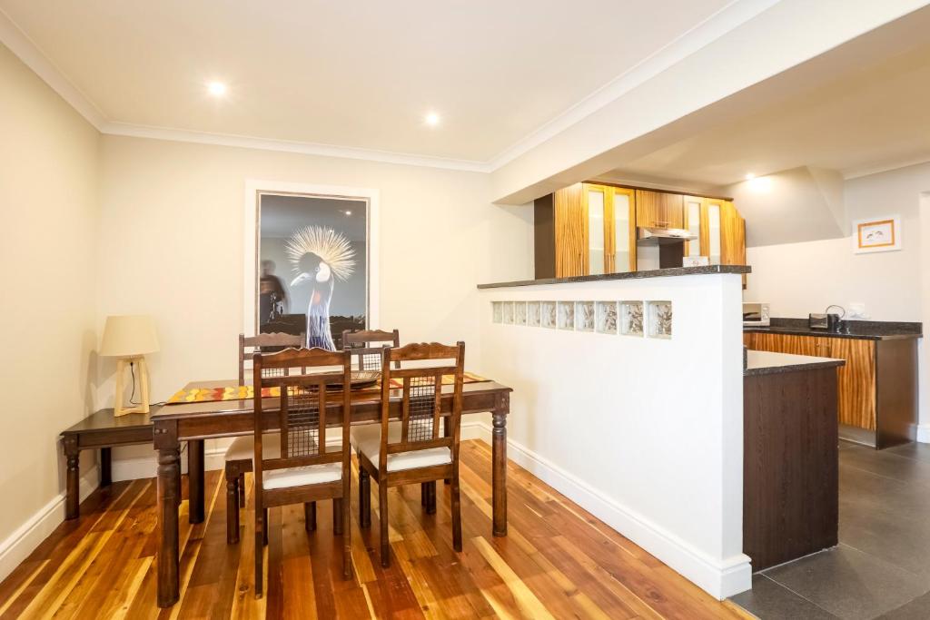 Orange Inn Knysna - Image 18