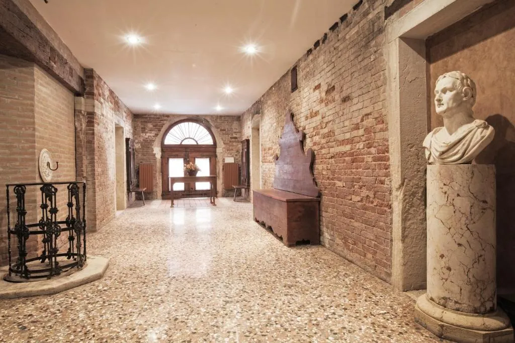 Palazzetto San Lio, Rialto, Venice, Italy