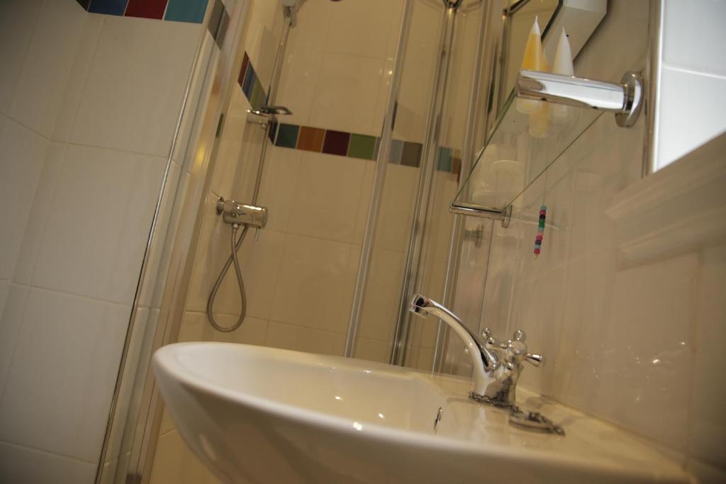 B+B York - Small Single Room