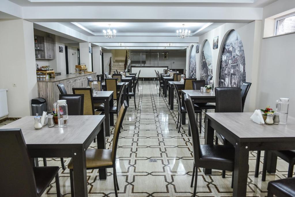 Restaurace v ubytování MariaLuis Hotel