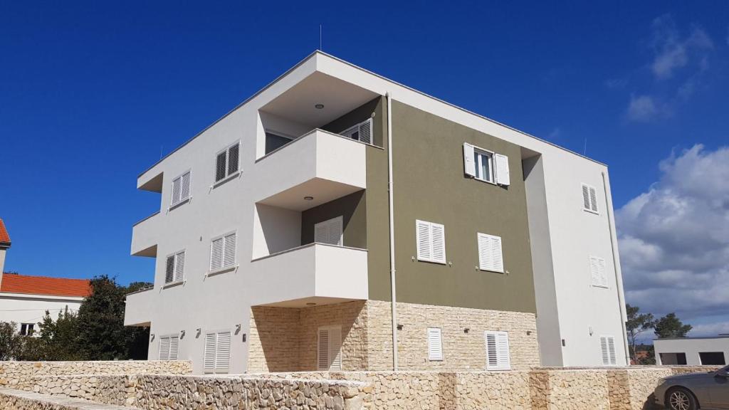 Budova, v ktorej sa apartmán nachádza