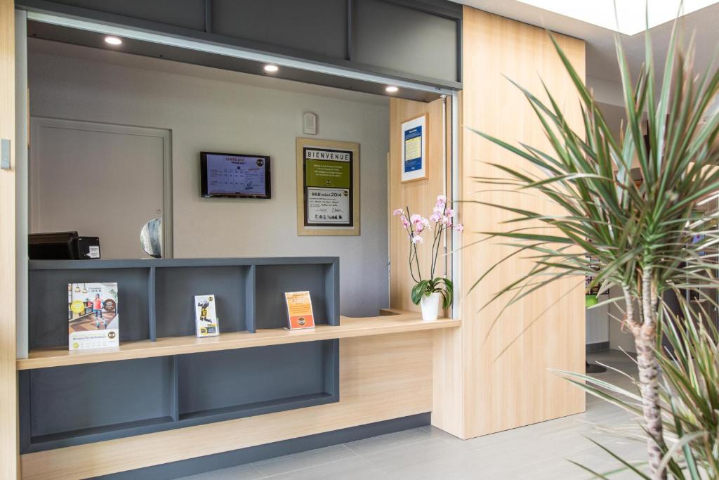 Vstupní hala nebo recepce v ubytování B&B HOTEL Lorient Caudan