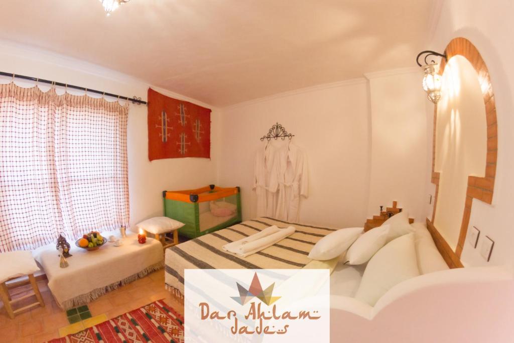 Dar Ahlam Dades Hotel - Chambre Familiale Avec Salle De Bain Privée