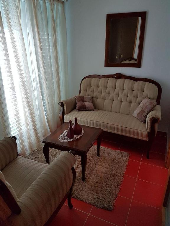 Posezení v ubytování Duplex apartman Igalo - porodicni