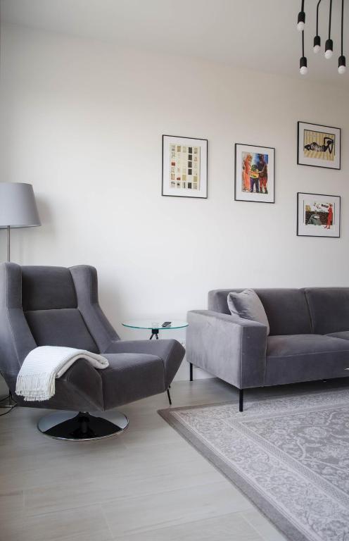 Posedenie v ubytovaní LuxLux Apartments Metro Slodowiec