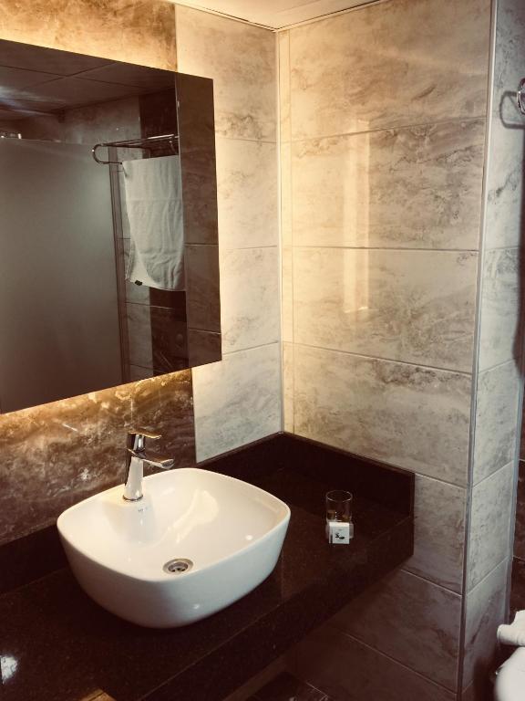 Koupelna v ubytování Grand Kayalar Hotel