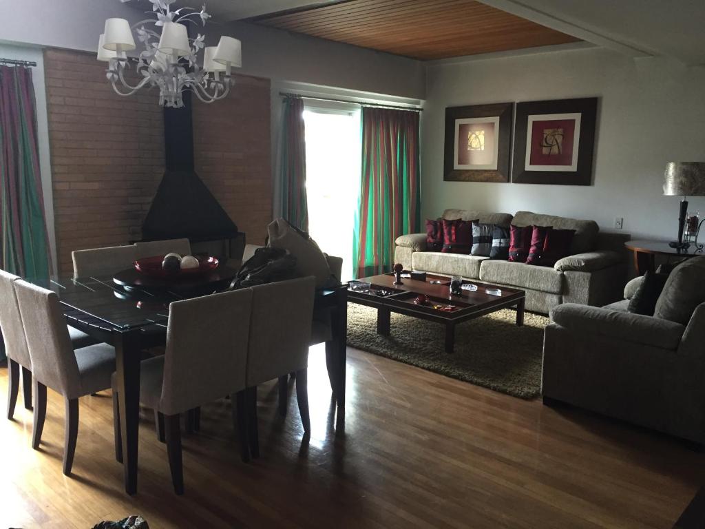  Apto. Duplex em Campos do Jordão