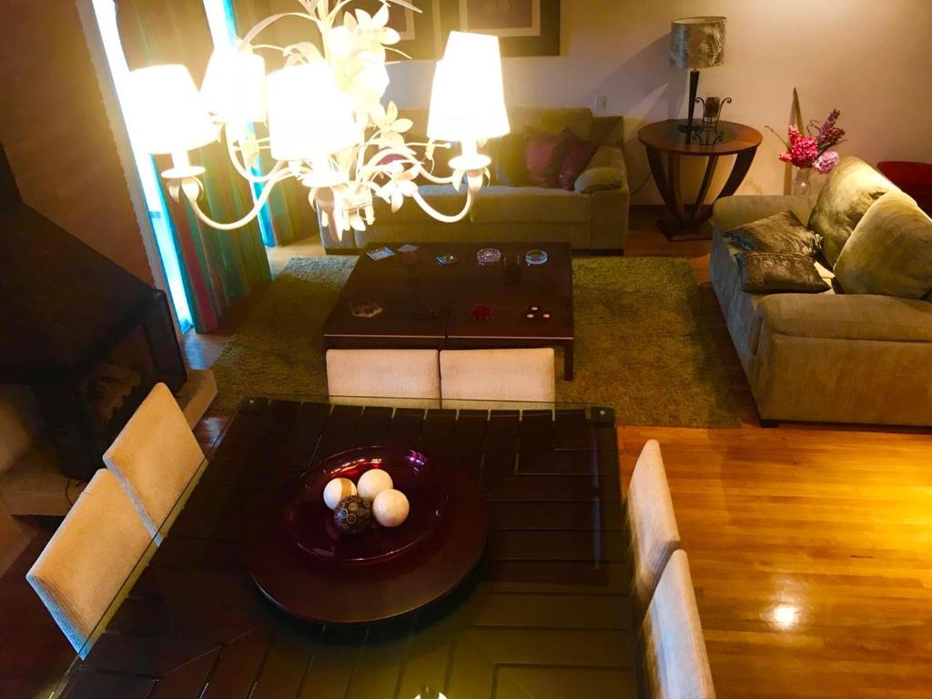  Apto. Duplex em Campos do Jordão