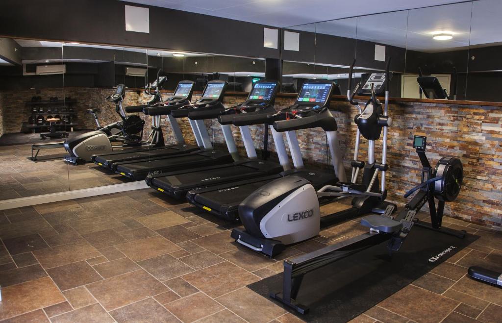 Fitness centrum a/nebo fitness zařízení v ubytování Opus 16