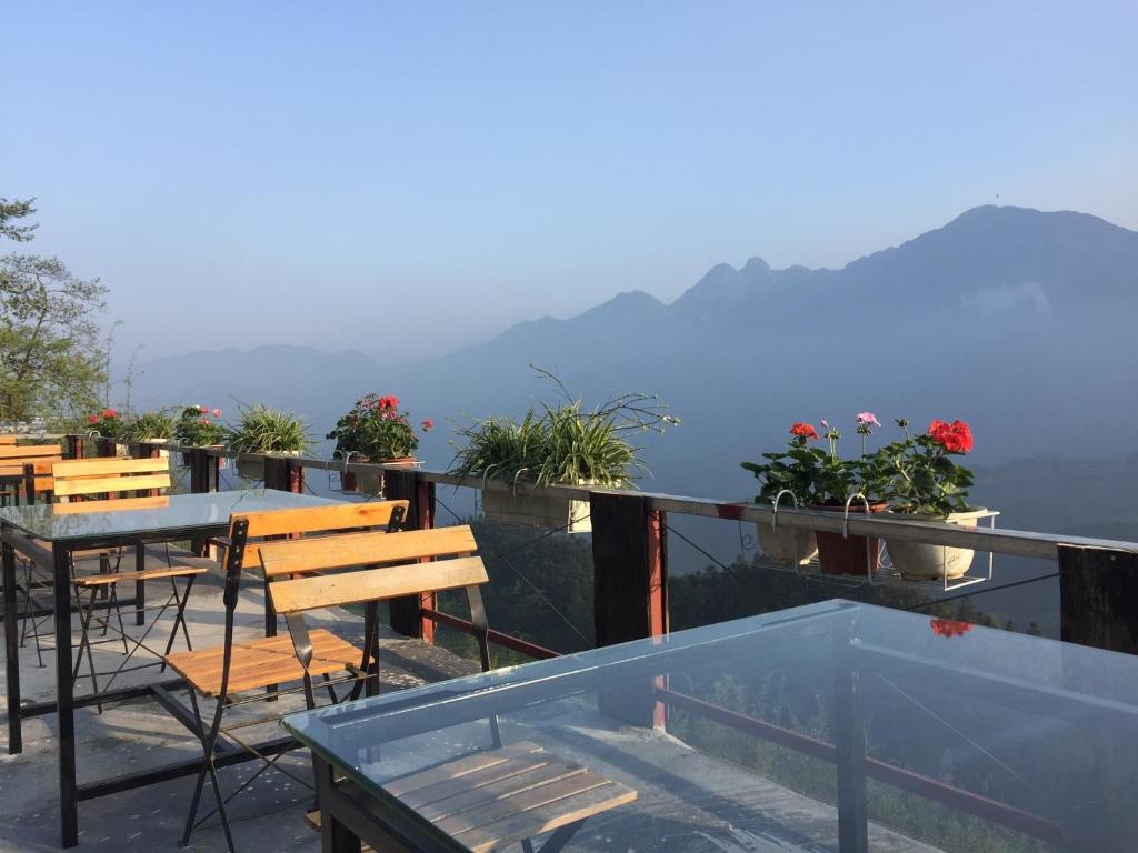 Fansipan Terrace Cafe and Homestay - 12
