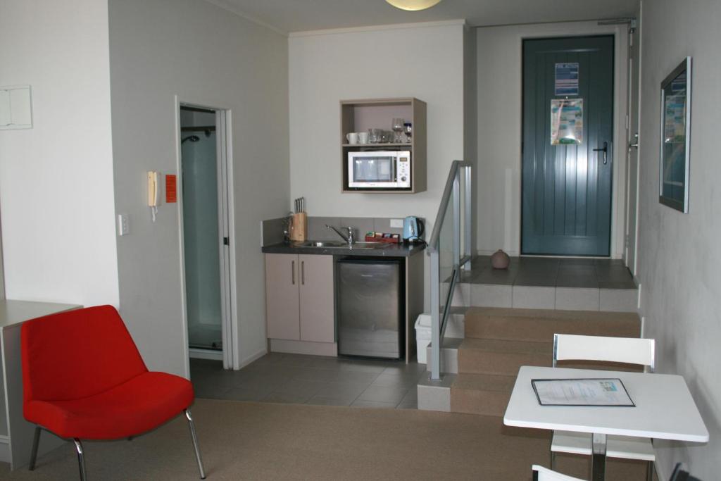 Atlas Suites and Apartments