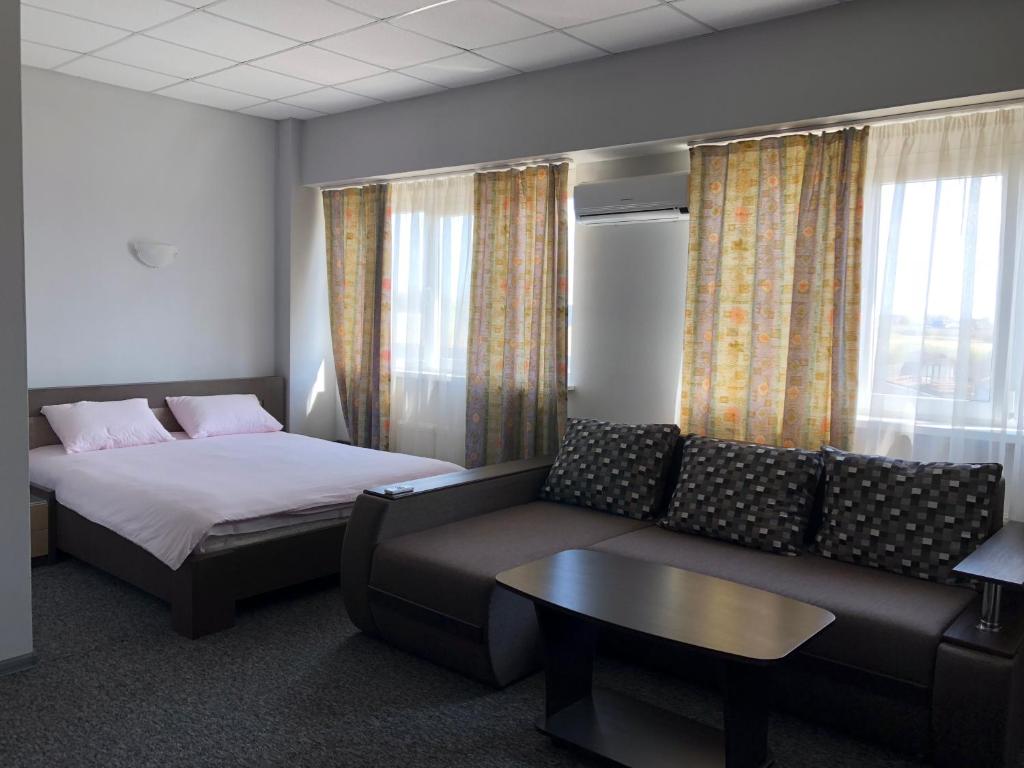 Mini Hotel on Brovarskaya - Triple Chambre Avec Douche
