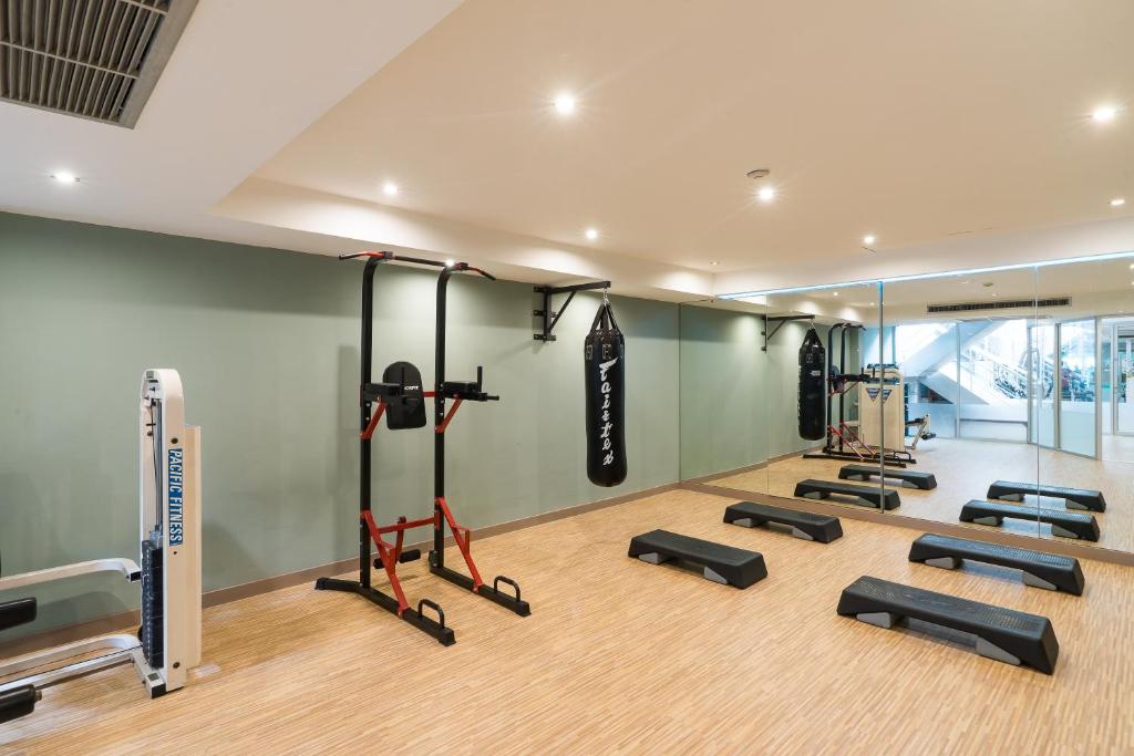 ฟิตเนสเซ็นเตอร์และ/หรือเครื่องออกกำลังกายที่ Evergreen Place Siam by UHG