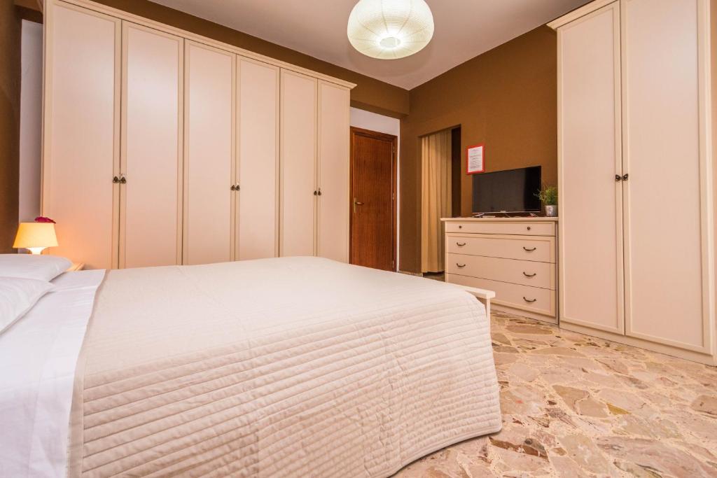A bed or beds in a room at Il Muretto