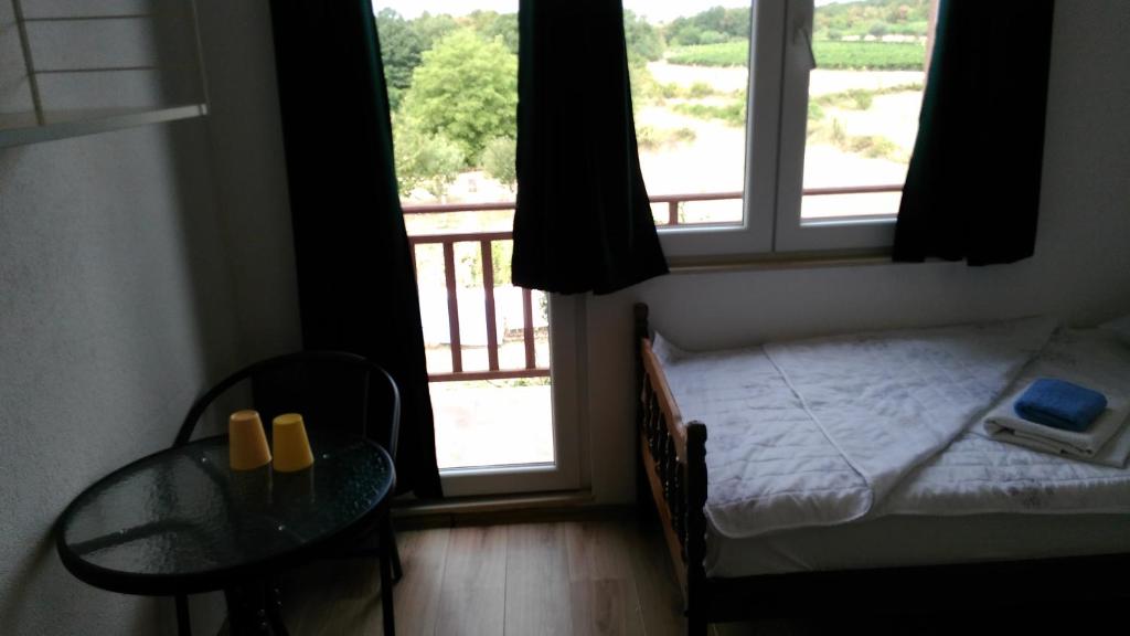 Pansion Ivanka Barac - Quadruple Room With Garden View