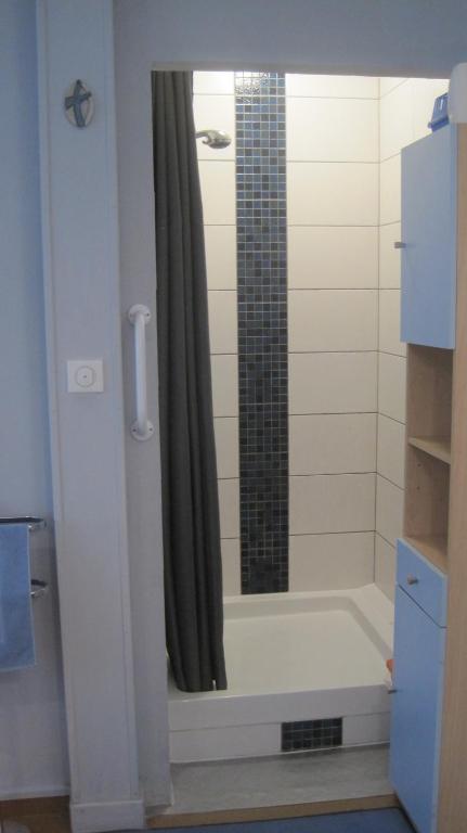 Maison Saint Louis - Triplo Stanza Con Doccia
