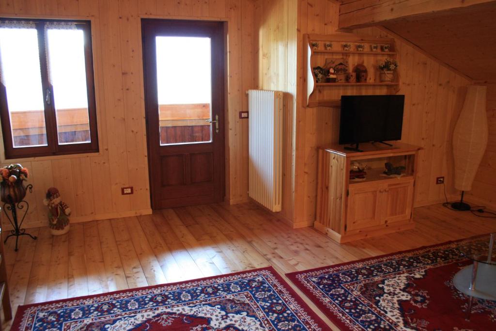 TV a/nebo společenská místnost v ubytování Albergo Diffuso Faller