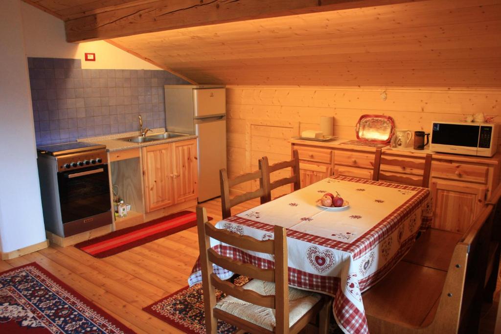 Kuchyň nebo kuchyňský kout v ubytování Albergo Diffuso Faller