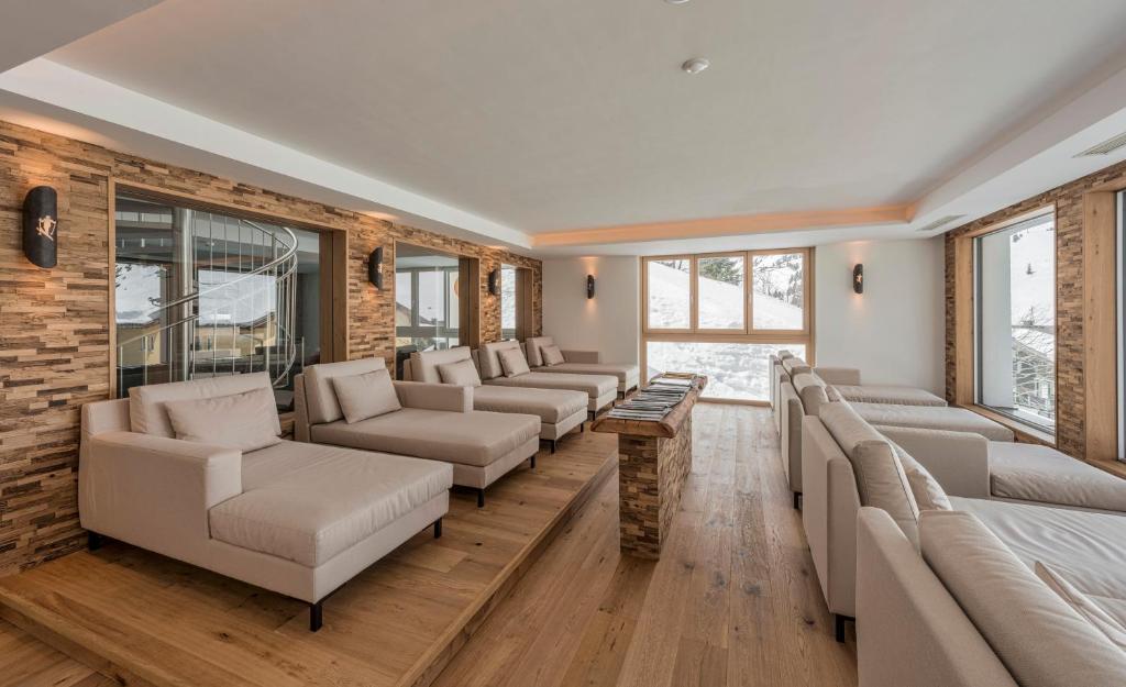 Posezení v ubytování Hotel Alpenland