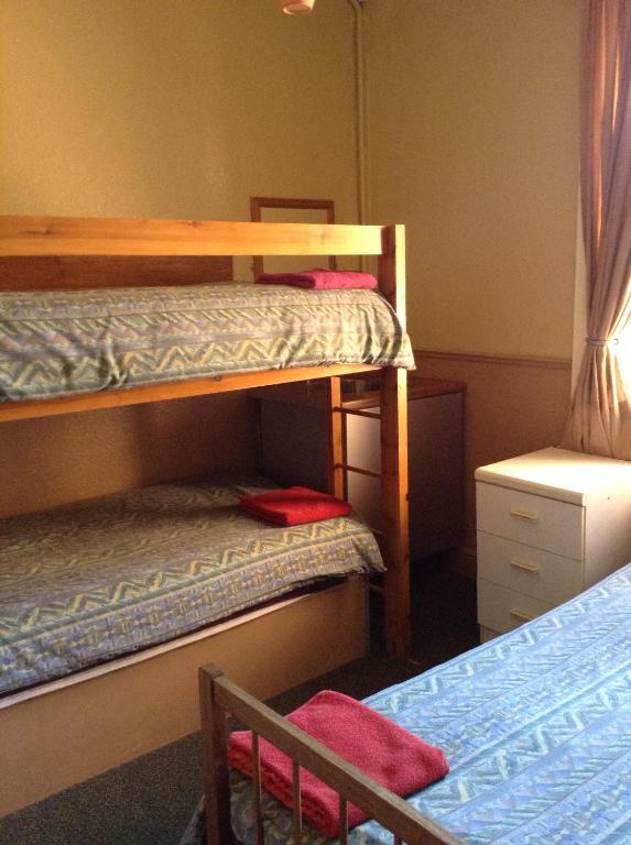 Двуетажно легло или двуетажни легла в стая в Victoria Hotel Blackpool