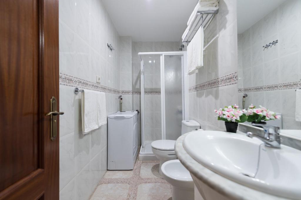 Łazienka w obiekcie Apartamentos Castillo Mar Gran Canaria
