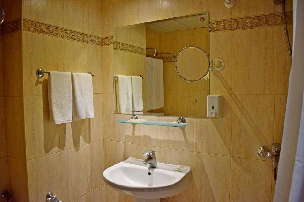 Royal Beach - Habitación Individual Con Balcón Y Vista Al Mar