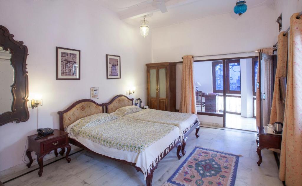 Lake Pichola Hotel - Salle Double Standard - Orienté Vers Le Lac