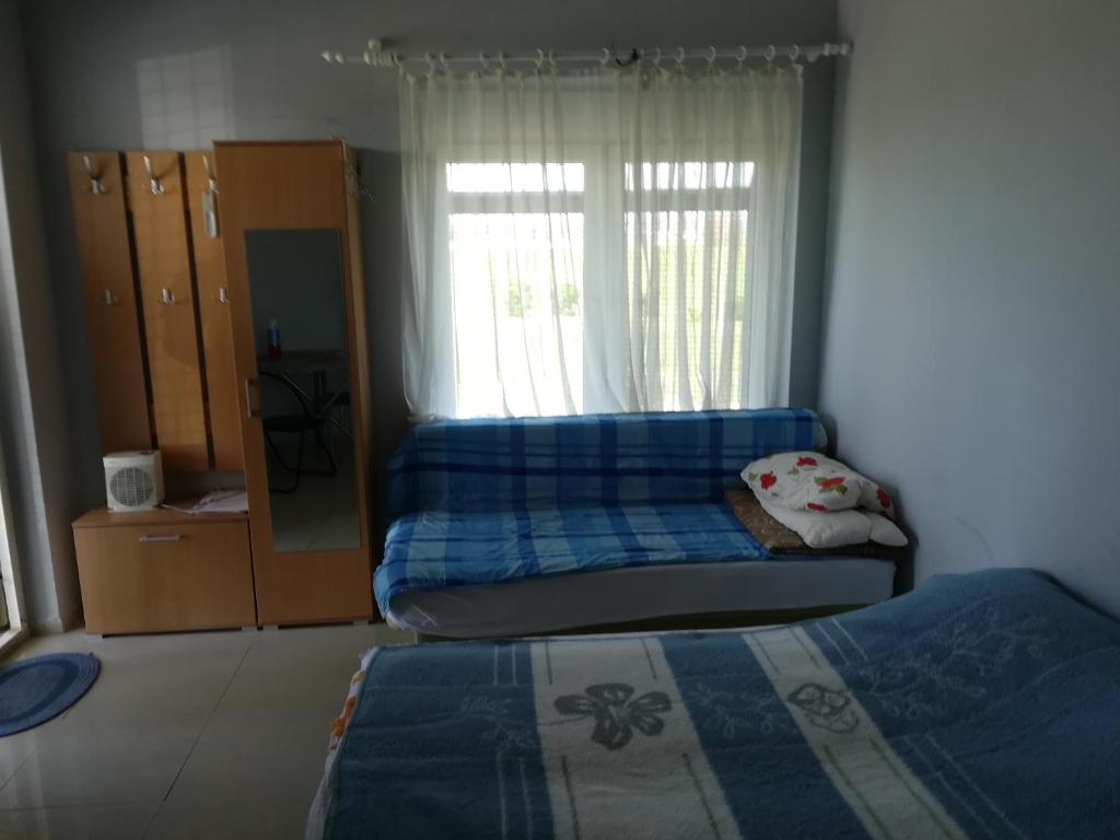 Svetain&#x117;s erdv&#x117; apgyvendinimo &#x12F;staigoje Apartmani Filipovic