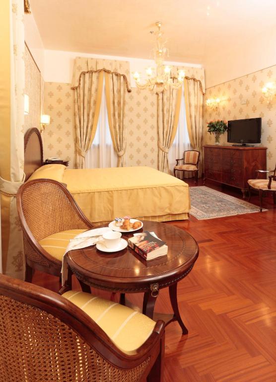 Hotel Palazzo Stern - Resim 34
