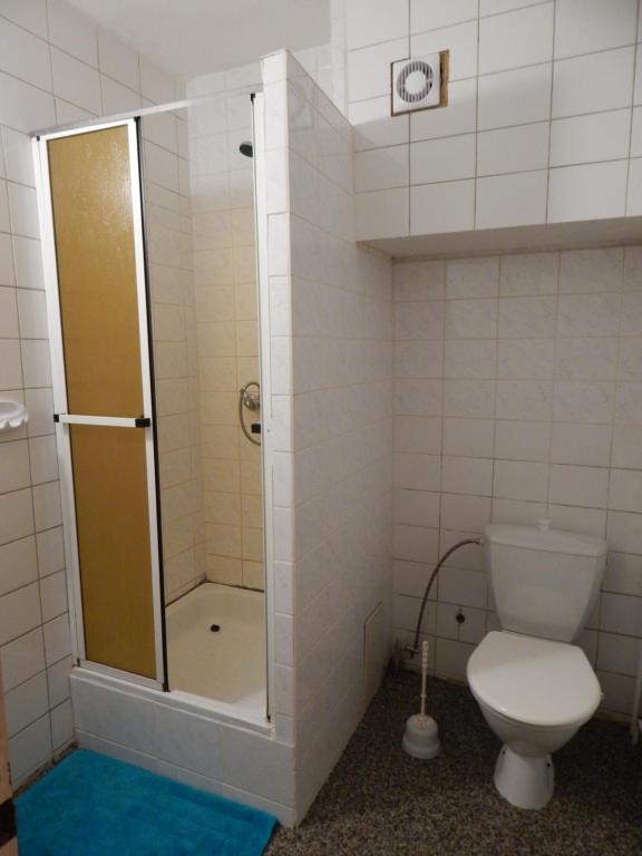 Koupelna v ubytování Penzion Dřevěnka