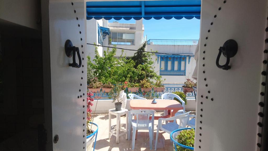 Balkón nebo terasa v ubytování Cosy Duplex" Sidi Bou Said "