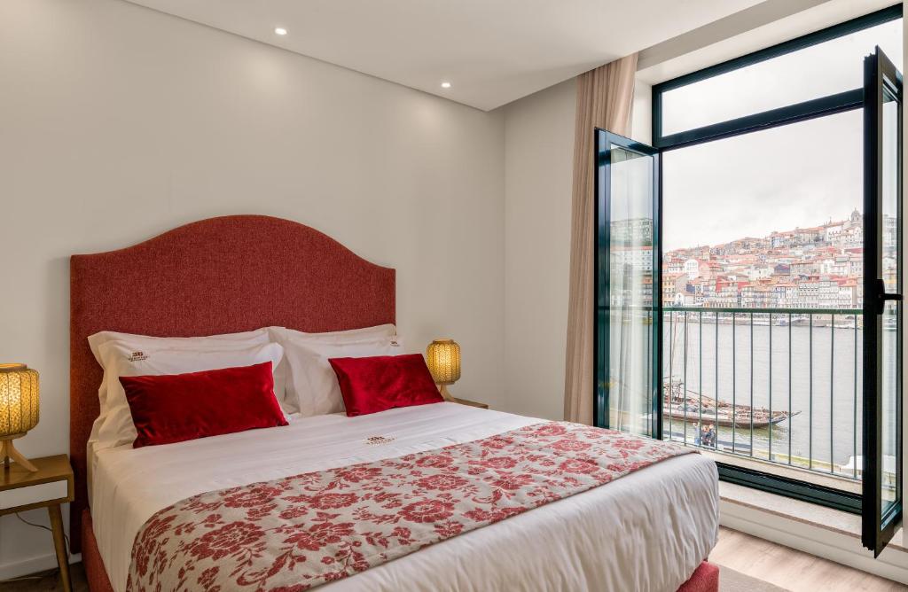 296 Heritage Apartments - 6