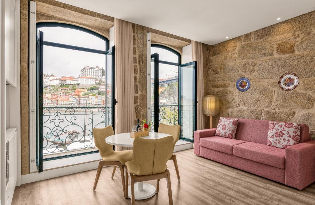 296 Heritage Apartments - 8