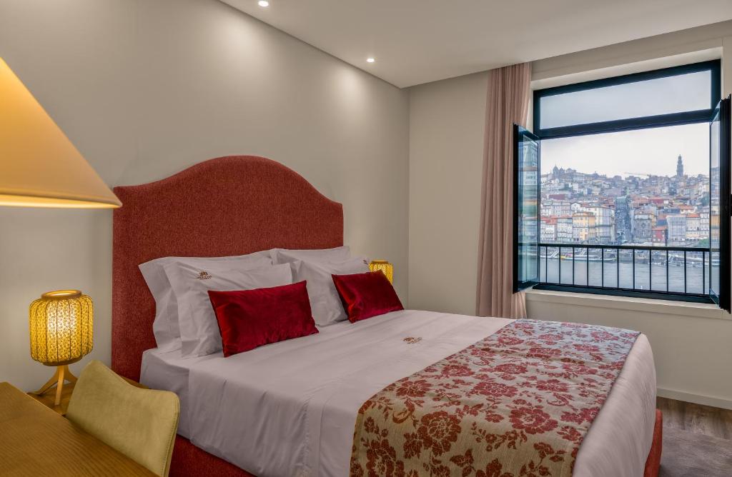 296 Heritage Apartments - 10