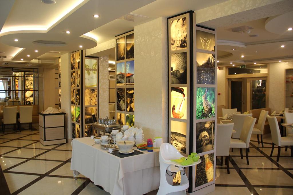 Restaurace v ubytování Hotel Aurum Family "A"